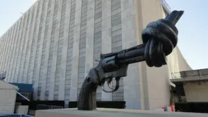 2001 KnottedGun UN